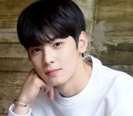 Cha Eunwoo Birthday, Real Name, Age, Weight, Height, Family, Facts